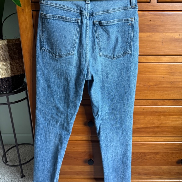 Madewell Perfect Vintage Jean | Cropped Distressed Hem | Size 26 - Picture 3 of 4